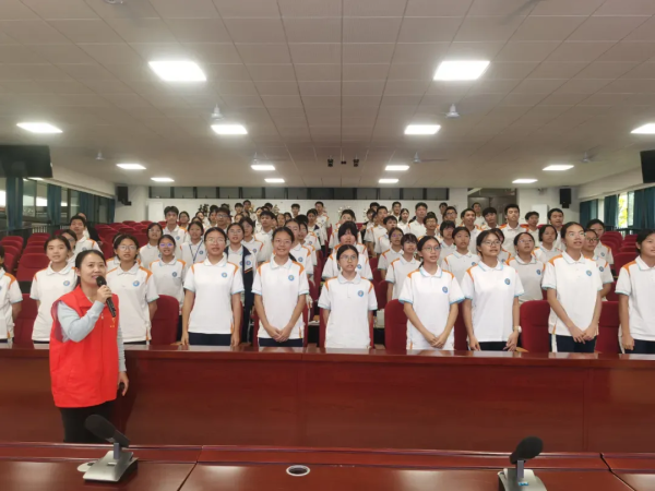 无锡恒鑫配资 12355为青春护航 | 心理健康讲座走进云安区鲲鹏初级中学